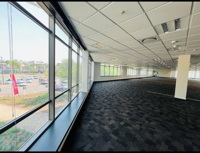 1,200M² OFFICE TO LET IN WATERFALL